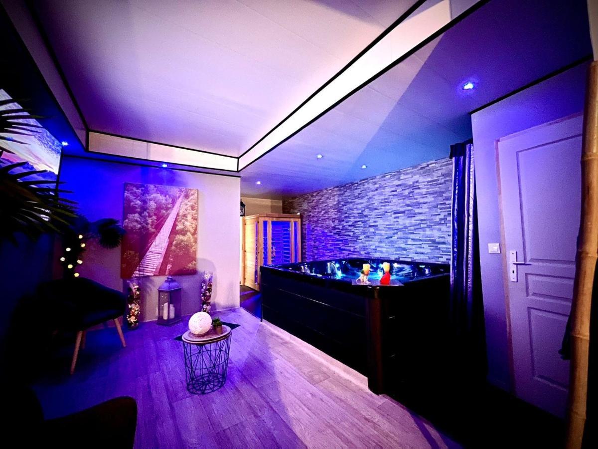 شقة Logement Privatif Avec Jacuzzi بيرج المظهر الخارجي الصورة