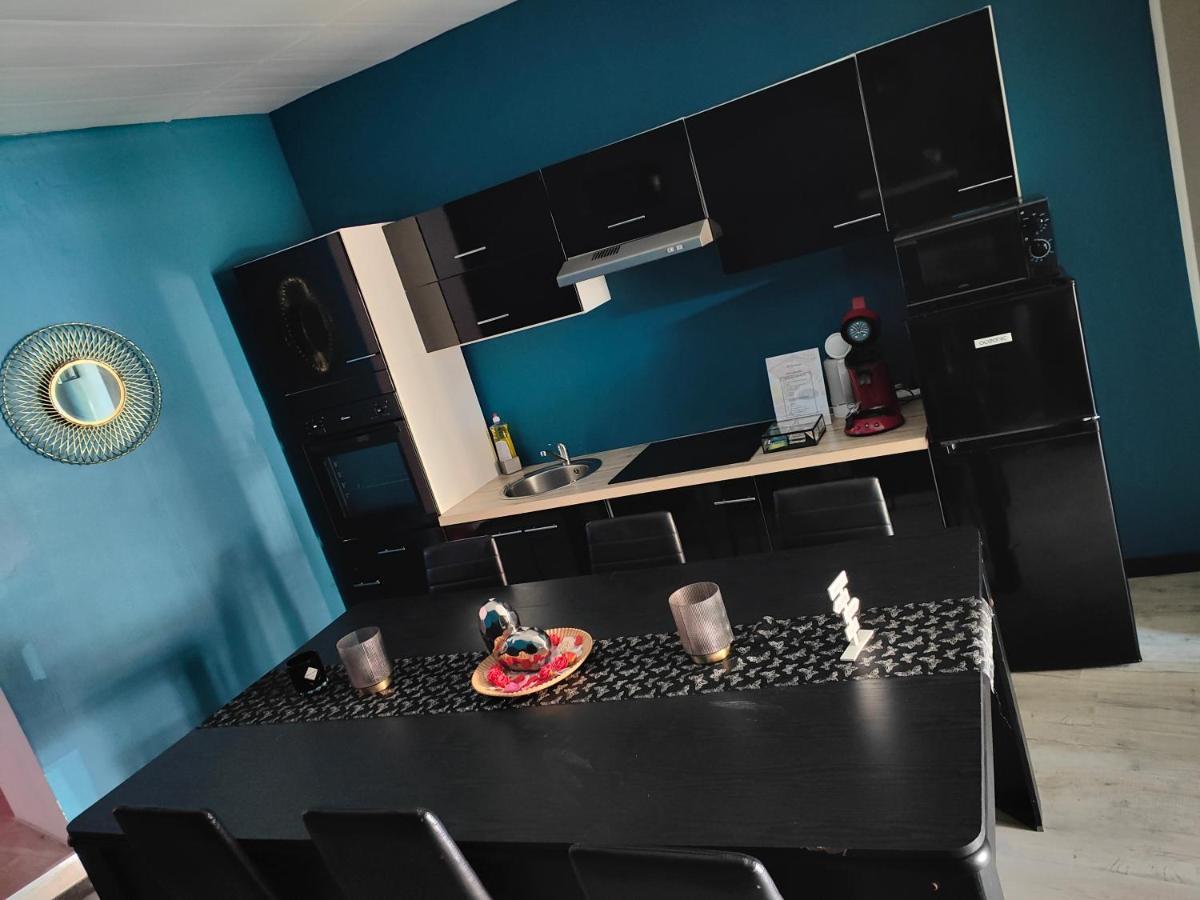 شقة Logement Privatif Avec Jacuzzi بيرج المظهر الخارجي الصورة